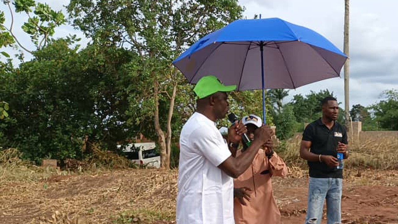 Realtors and buyers at the estate launch